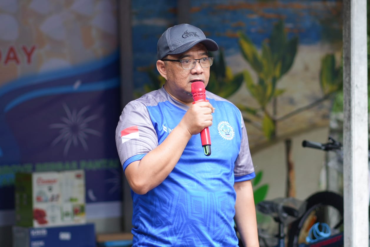 Aksi Solidaritas May Day: Buruh PK FPE KSBSI-IMM Gelar Bersih-Bersih Mangrove Pesisir Berbas Pantai