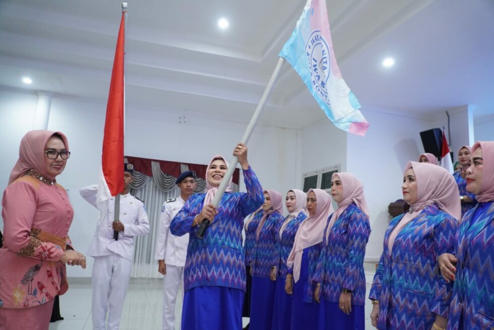 Hadiri Pelantikan KKDB, Najirah Ajak Warga KKDB Turut Majukan Daerah