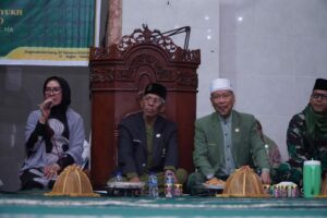 Penuh Khidmat, Najirah Hadiri Pengukuhan Pengurus Pondok Pesantren Darud Da'wah Wal Irsyad Segendis