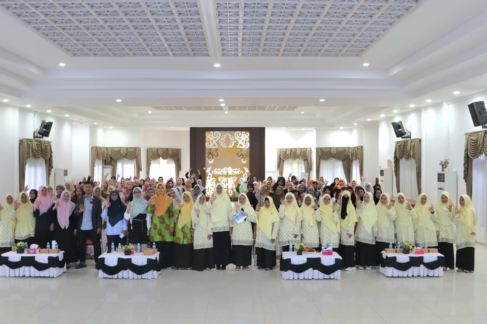 Perkuat Jiwa Perempuan Muda, PDNA Bontang Gelar Darul Arqom dan Seminar