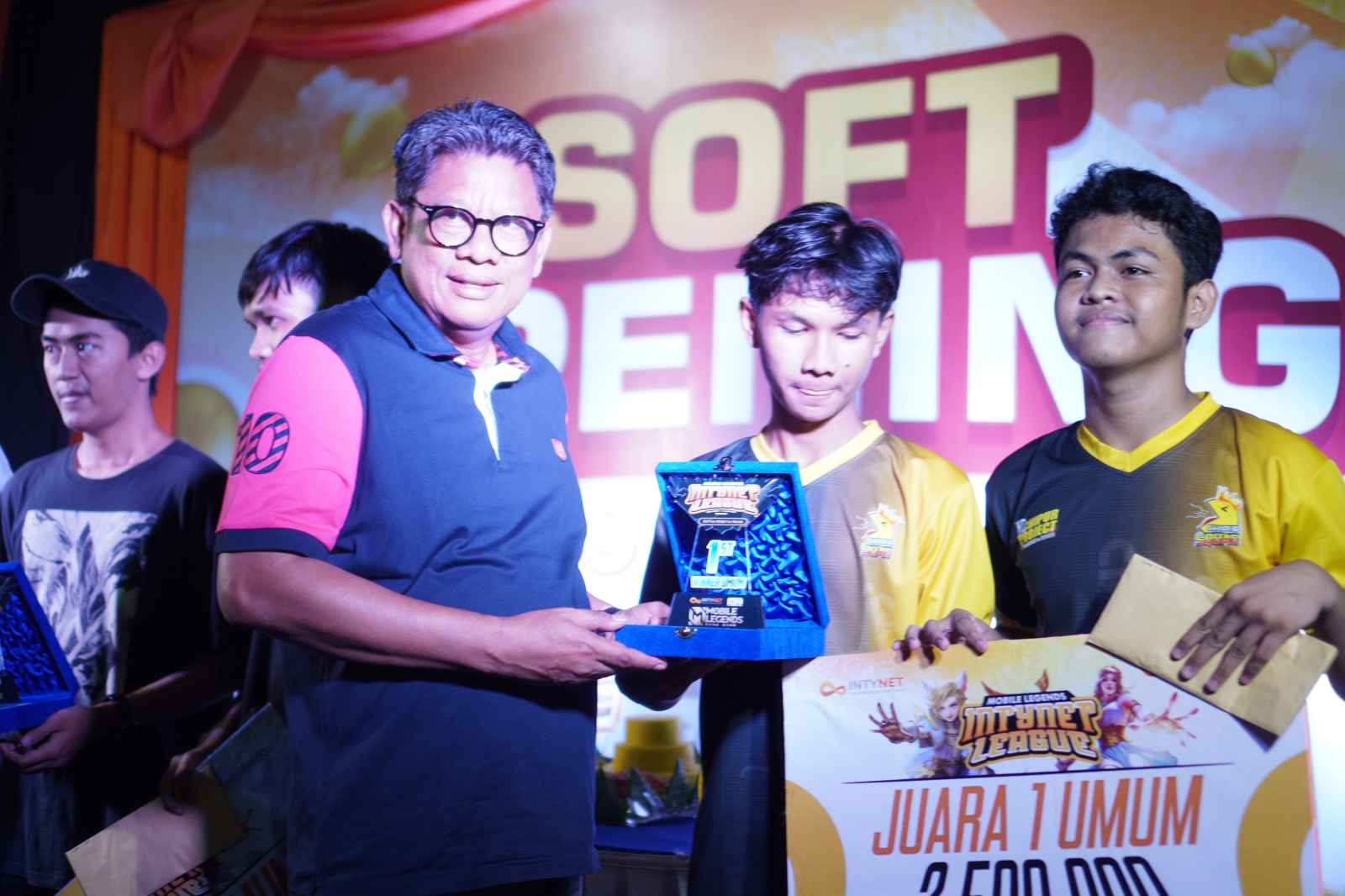 Soft Opening Intynet oleh Comtelindo Dihadiri Walikota Basri