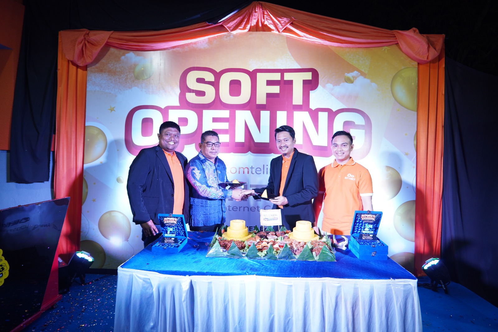 Soft Opening Intynet oleh Comtelindo Dihadiri Walikota Basri