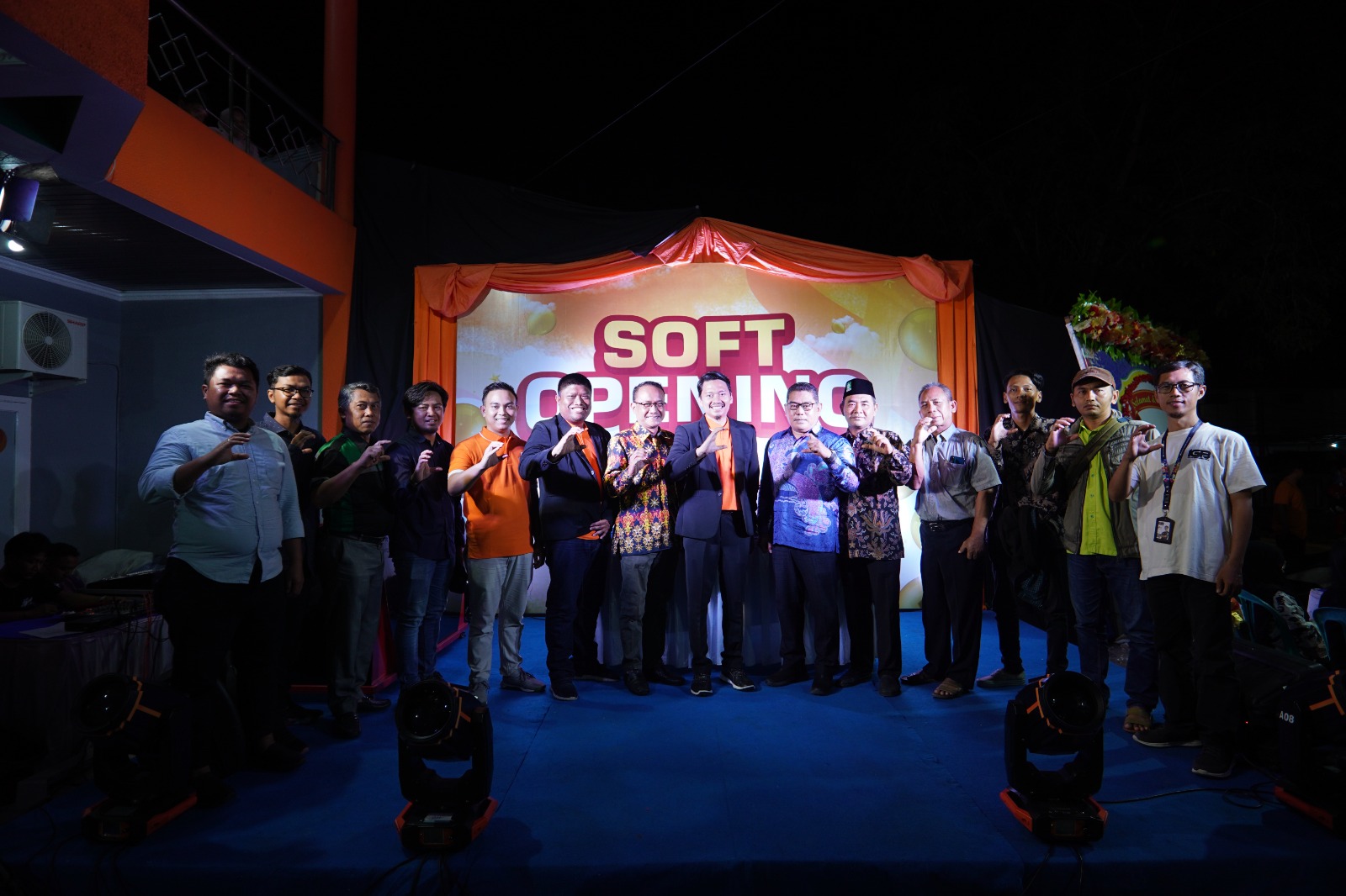 Soft Opening Intynet oleh Comtelindo Dihadiri Walikota Basri