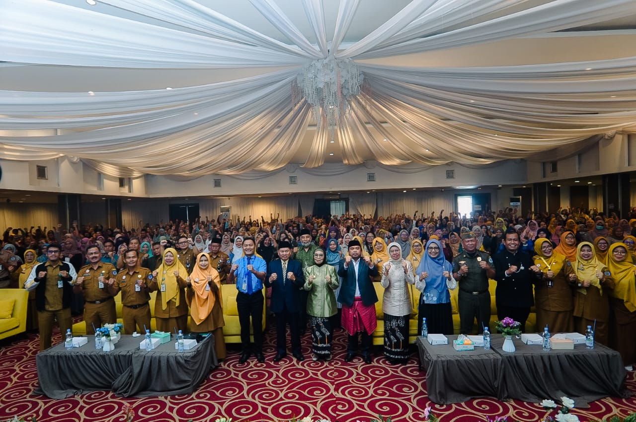 Seminar Parenting WAJAR 1921 Akhiri Program 100 Hari Kerja: Membangun Karakter Anak di Tengah Arus Digital