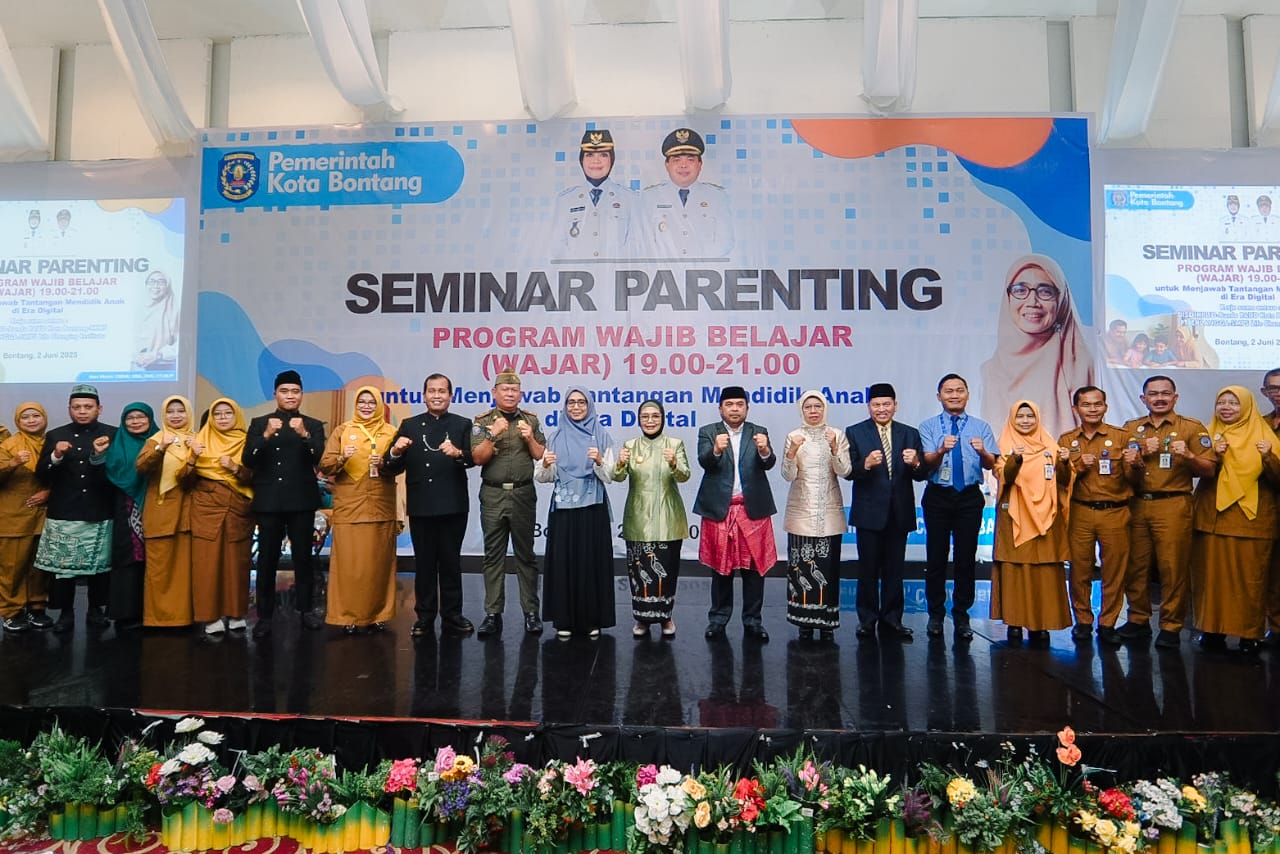 Seminar Parenting WAJAR 1921 Akhiri Program 100 Hari Kerja: Membangun Karakter Anak di Tengah Arus Digital