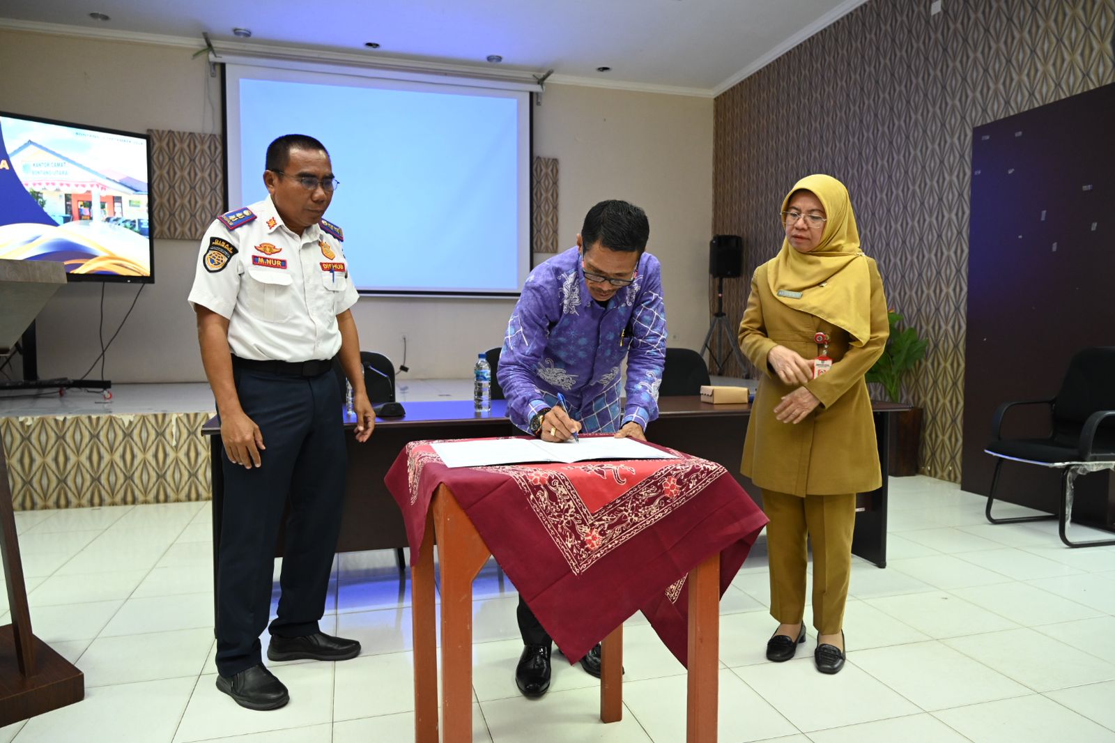 Kecamatan Bontang Utara Berganti Pimpinan, Muhammad Nur Resmi Gantikan Zainuddin