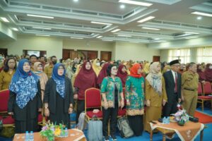 Dasuki Membuka Bimtek Implementasi Kurikulum Merdeka Bagi Guru di Bontang Selatan