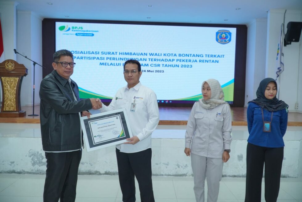 Wali Kota Bontang Buka Kegiatan Sosialisasi Perlindungan Pekerja Rentan