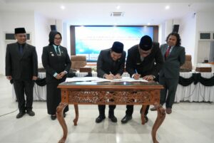 Walkot Bontang Basri Rase Hadiri Rapat Paripurna ke 9 Masa Sidang III DPRD Kota Bontang