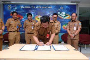 Gelar Sertijab, Diskominfo Bontang Tandai Kepemimpinan Baru
