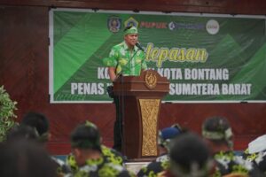 Wawali Bontang Lepas 117 Kontingen PENAS Petani Nelayan 2023