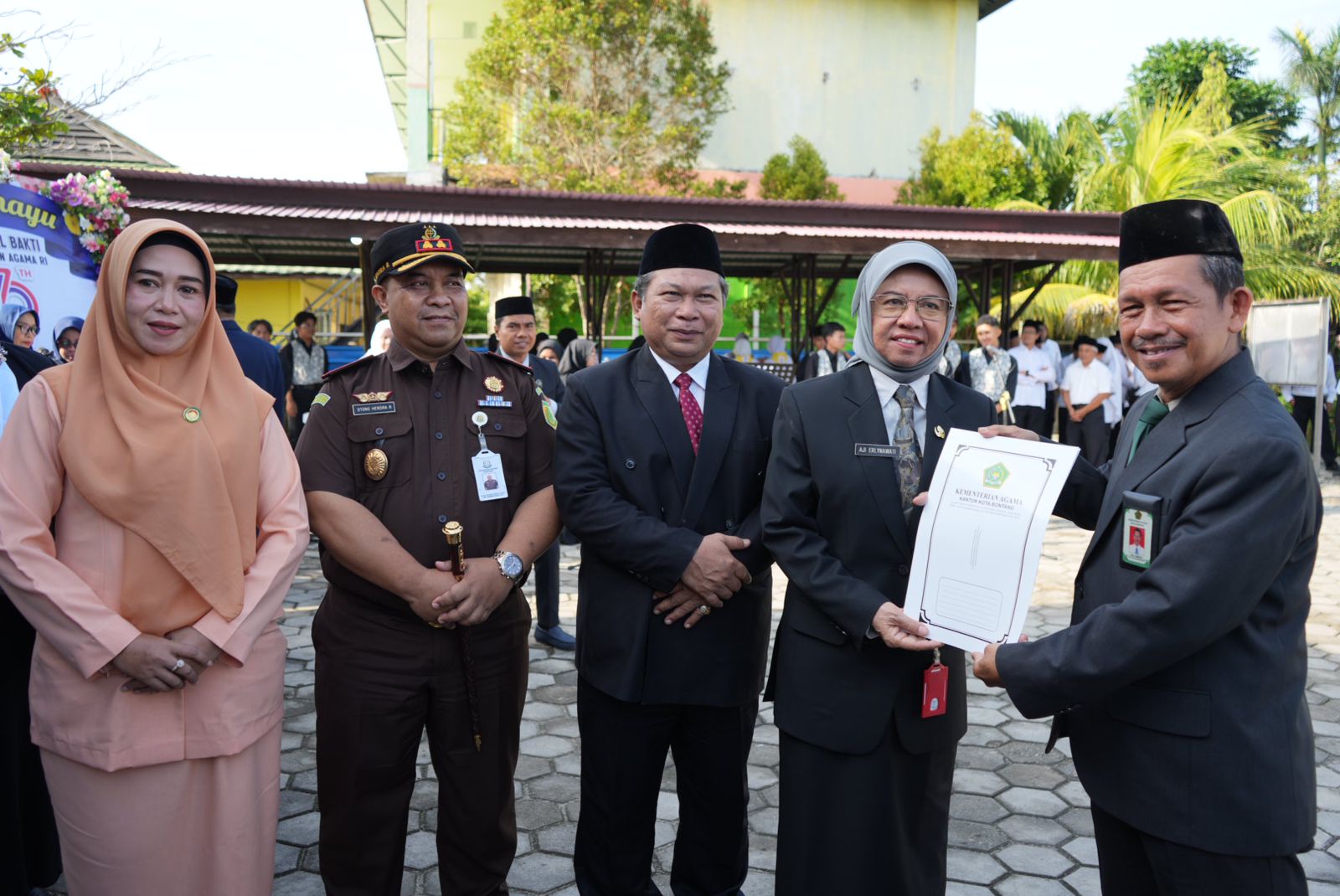 Sekda Pimpin Apel Hari Amal Bhakti ke-79 Kemenag: Jadikan Pelayanan Umat Sebagai Panggilan Hati