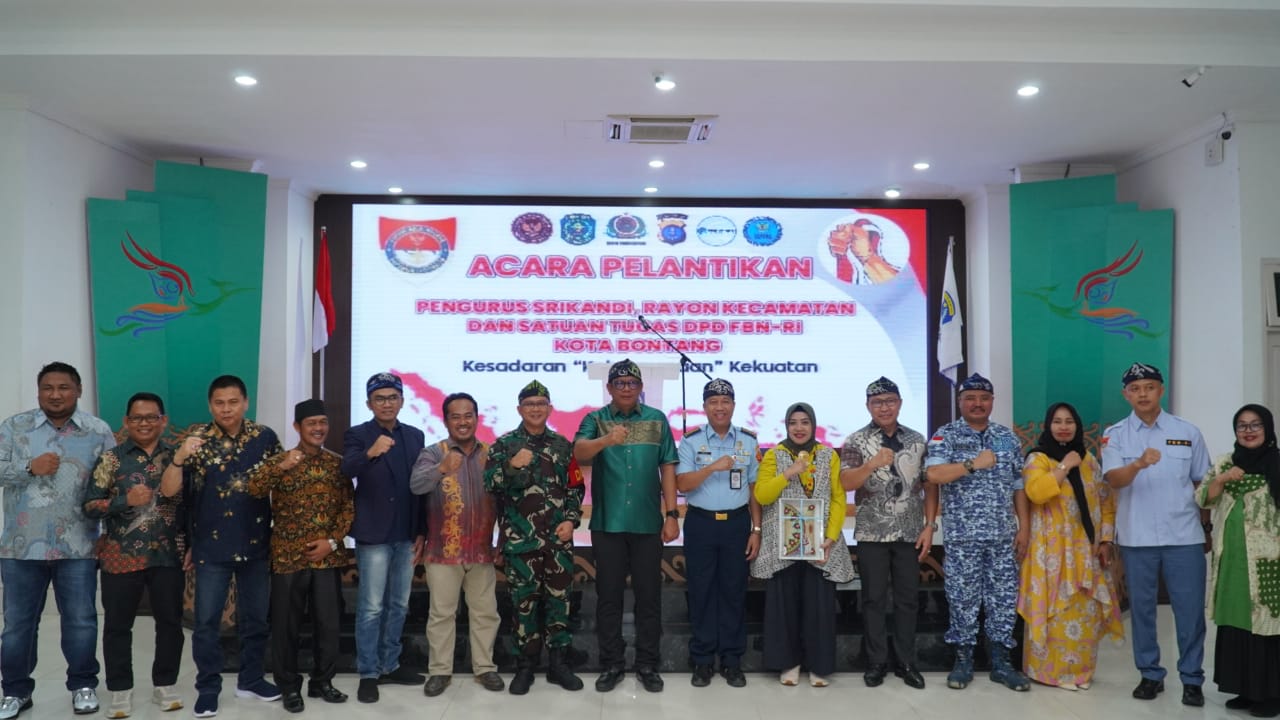 Dukung Upaya Bela Negara di Masyarakat, Walikota Bontang Hadiri Pelantikan Pengurus Srikandi, Rayon Kecamatan dan Satuan Tugas DPD FBN RI Bontang