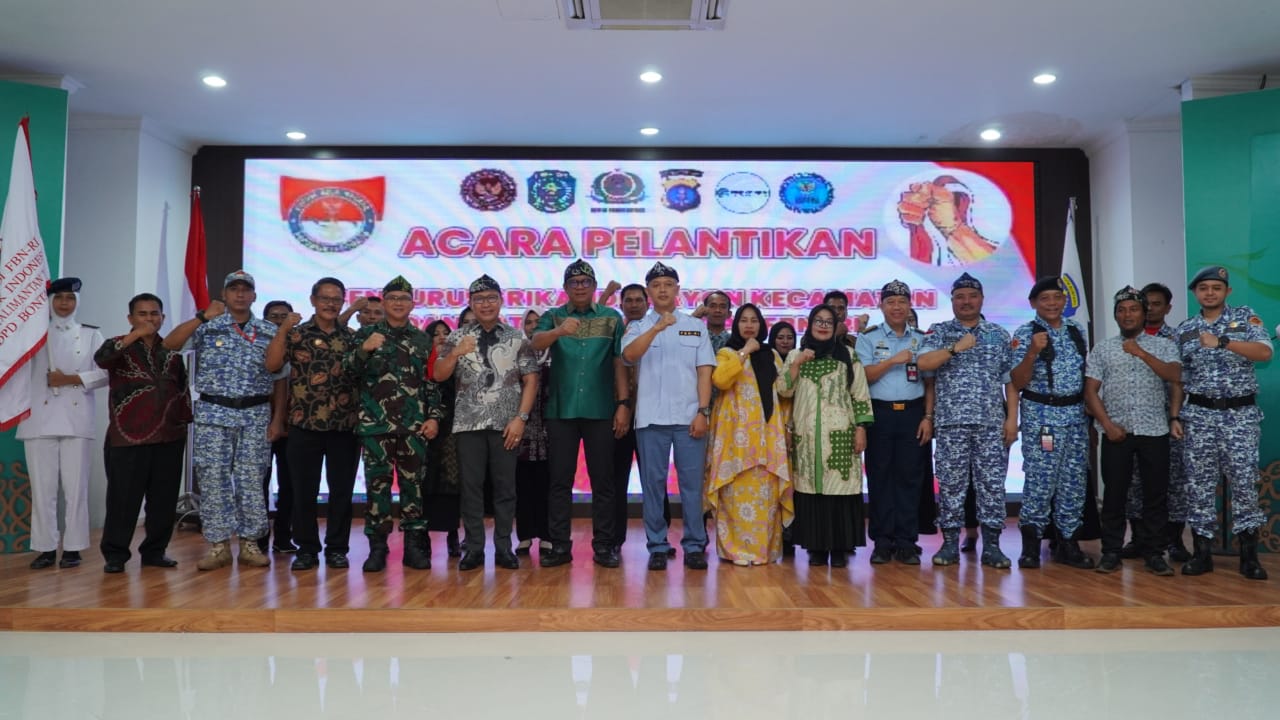 Dukung Upaya Bela Negara di Masyarakat, Walikota Bontang Hadiri Pelantikan Pengurus Srikandi, Rayon Kecamatan dan Satuan Tugas DPD FBN RI Bontang