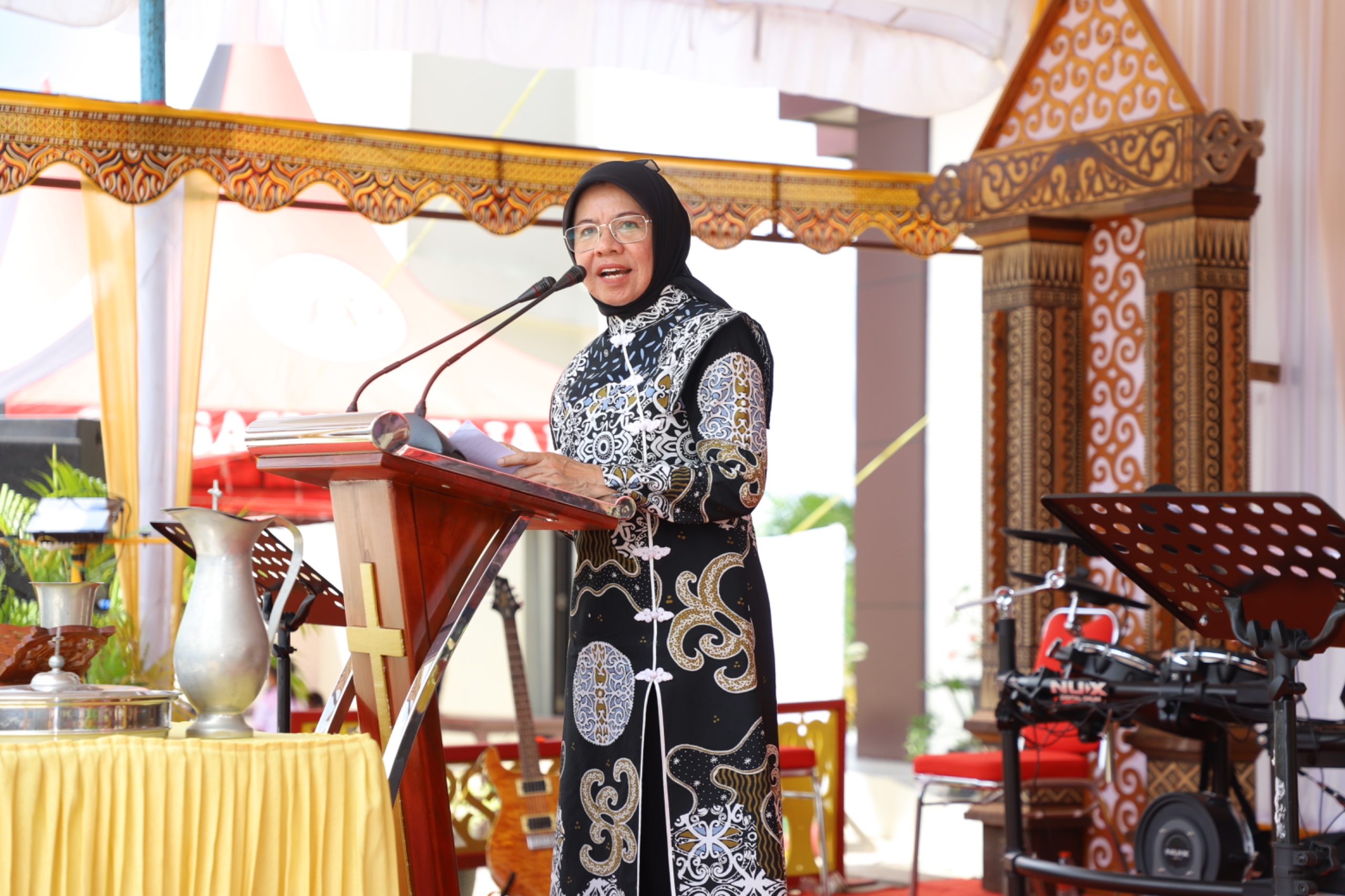 Hadiri Perayaan HUT Gereja Toraja Kanaan, Sekda Ajak Jemaat Perkuat Kolaborasi dan Dukung Wajar 1921
