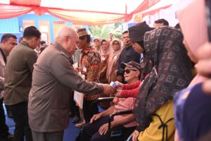 Targetkan 3000 Unit Rumah di Kaltim, Isran Noor Resmikan Pembangunan 18 Rumah Layak Huni di Bontang