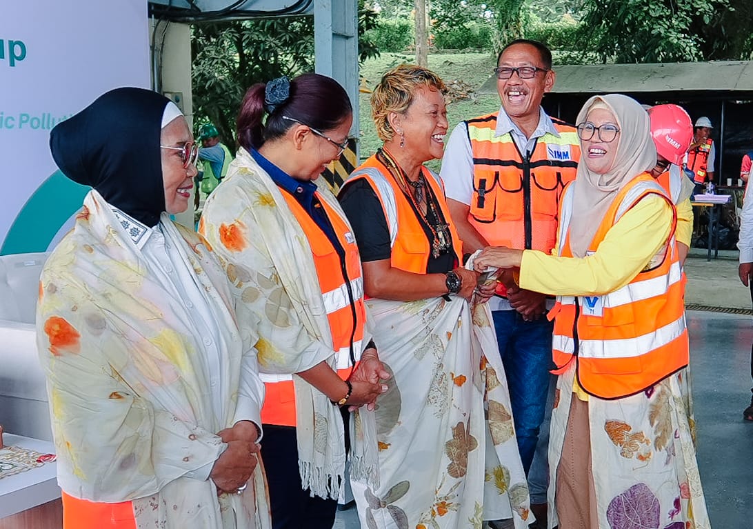 Tanam Pohon, Tanam Masa Depan: Komitmen Bontang dan Indominco untuk Lingkungan Hidup Berkelanjutan