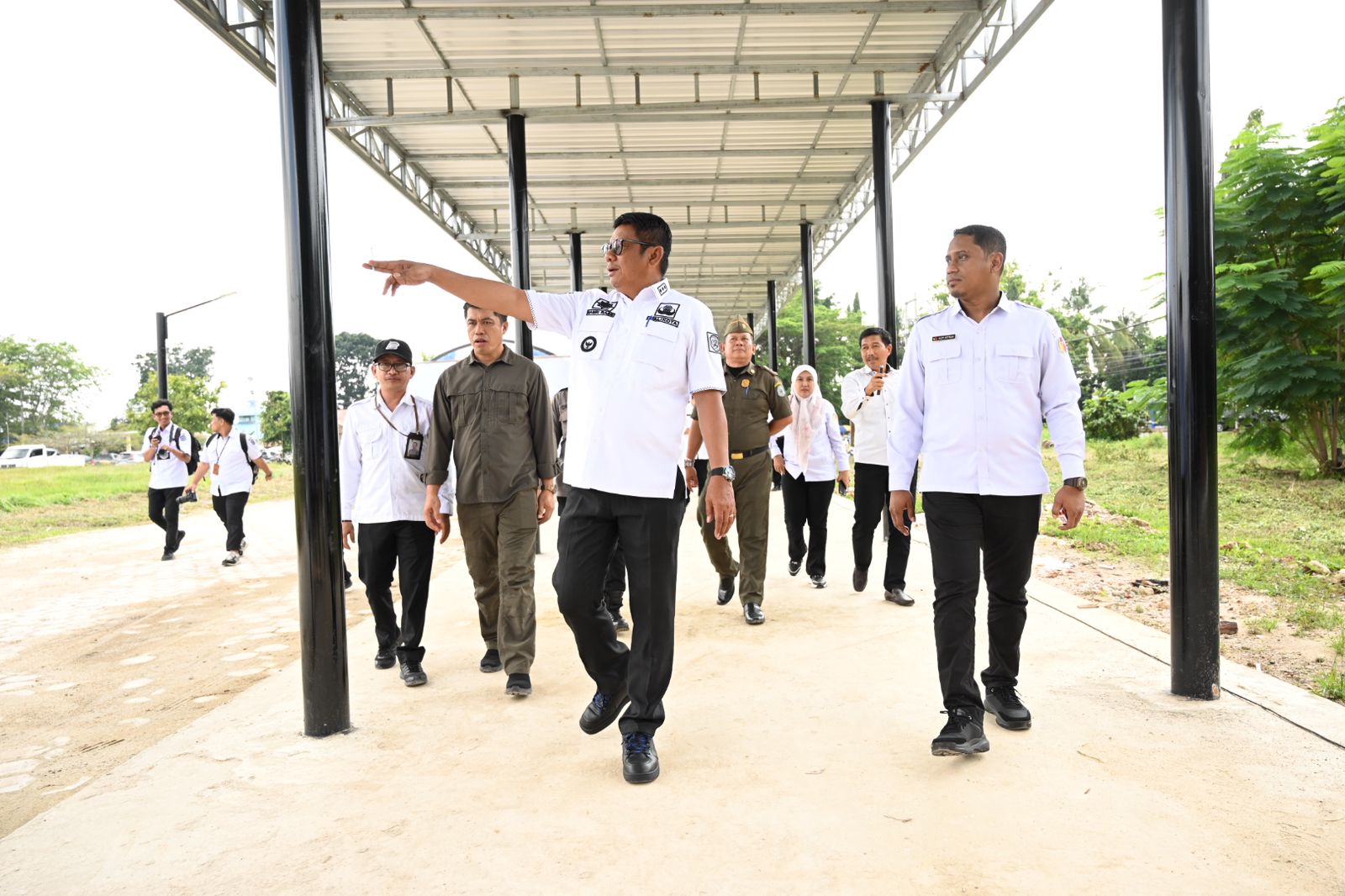 Tingkatkan Pelayanan Publik, Wali Kota Basri Resmikan 7 Gedung Baru