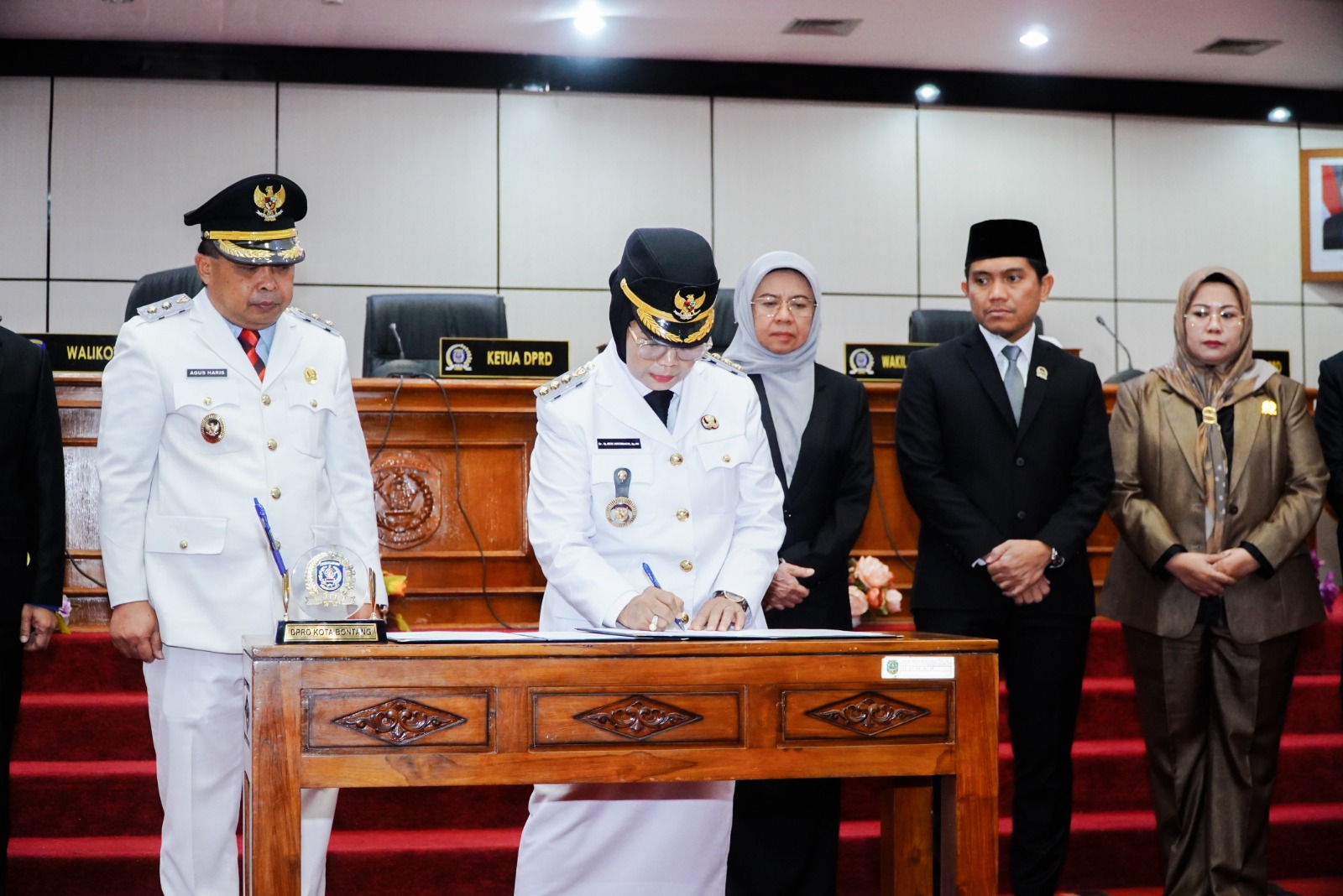 Serah Terima Jabatan Wali Kota Bontang 2025-2030, Komitmen Rampungkan Program Prioritas di 100 Hari Kerja