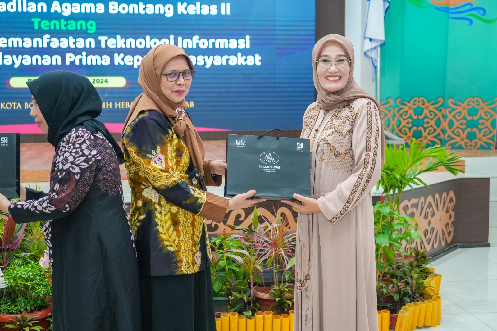 Nota Kesepakatan Pelayanan Prima Ditandatangani Pemkot dan Pengadilan Agama Kelas II Bontang.
