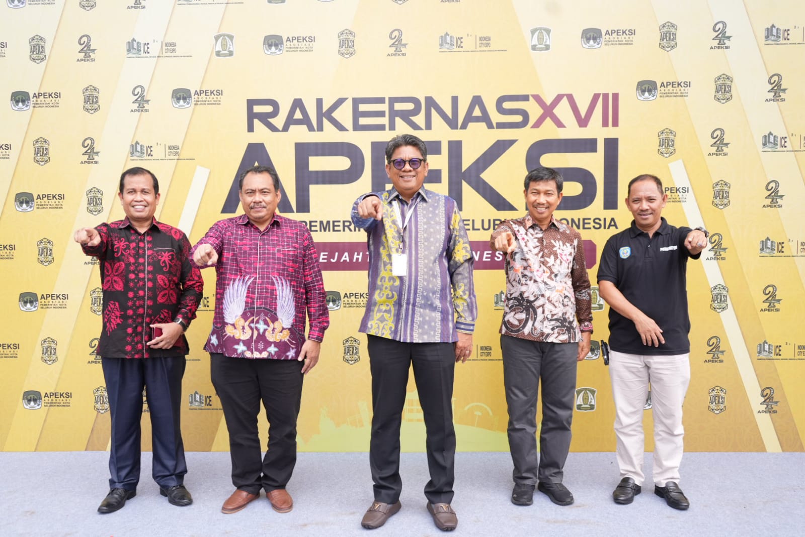 Rangkaian Giat HUT ke-24 APEKSI, Para Wali Kota Tanam Pohon Bersama
