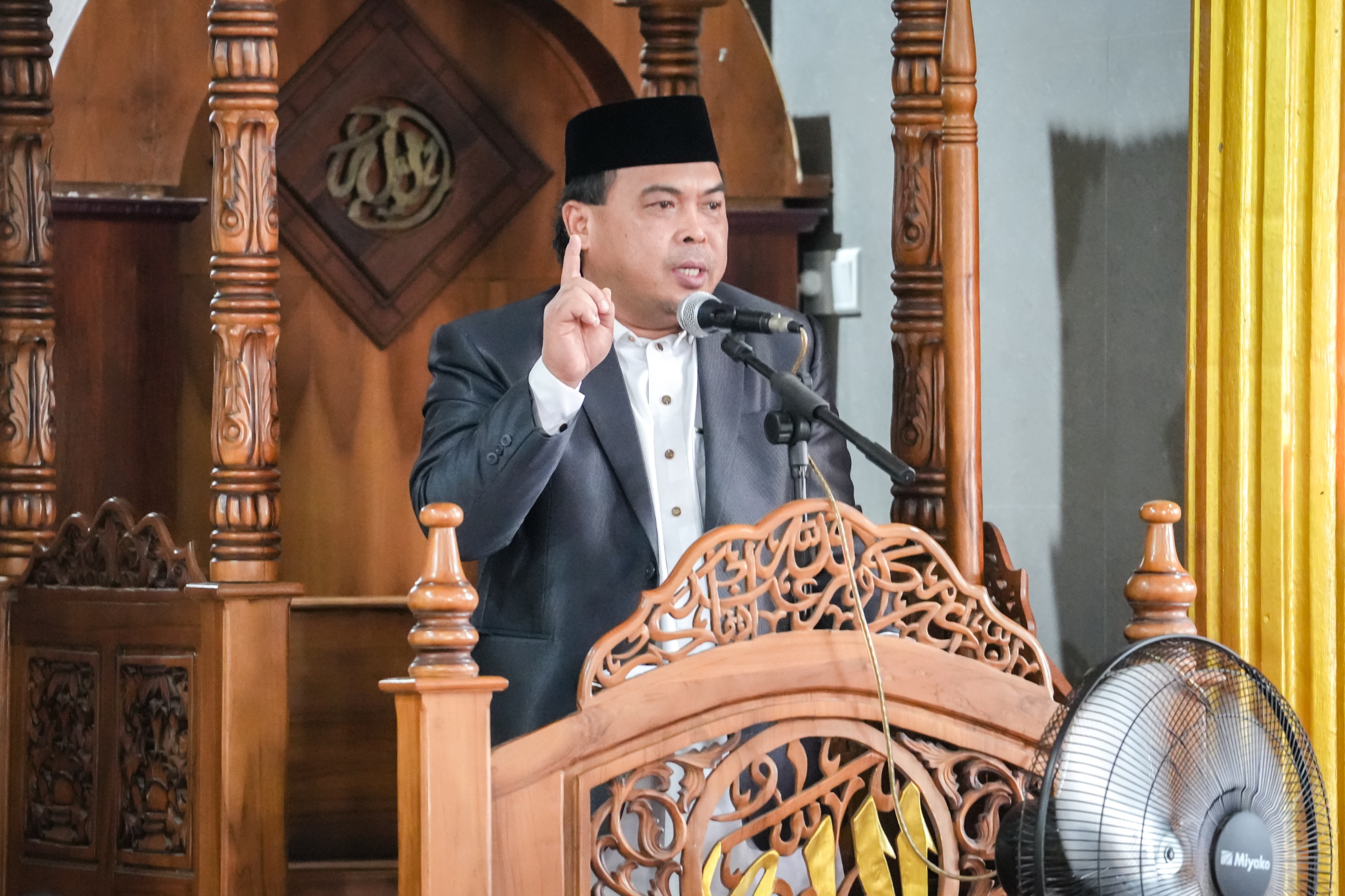 Wawali Agus Haris Sholat Ied di Masjid Al-Ikhlas Sidrap, Sampaikan Pesan Ketaatan dan Capaian Pengentasan Kemiskinan