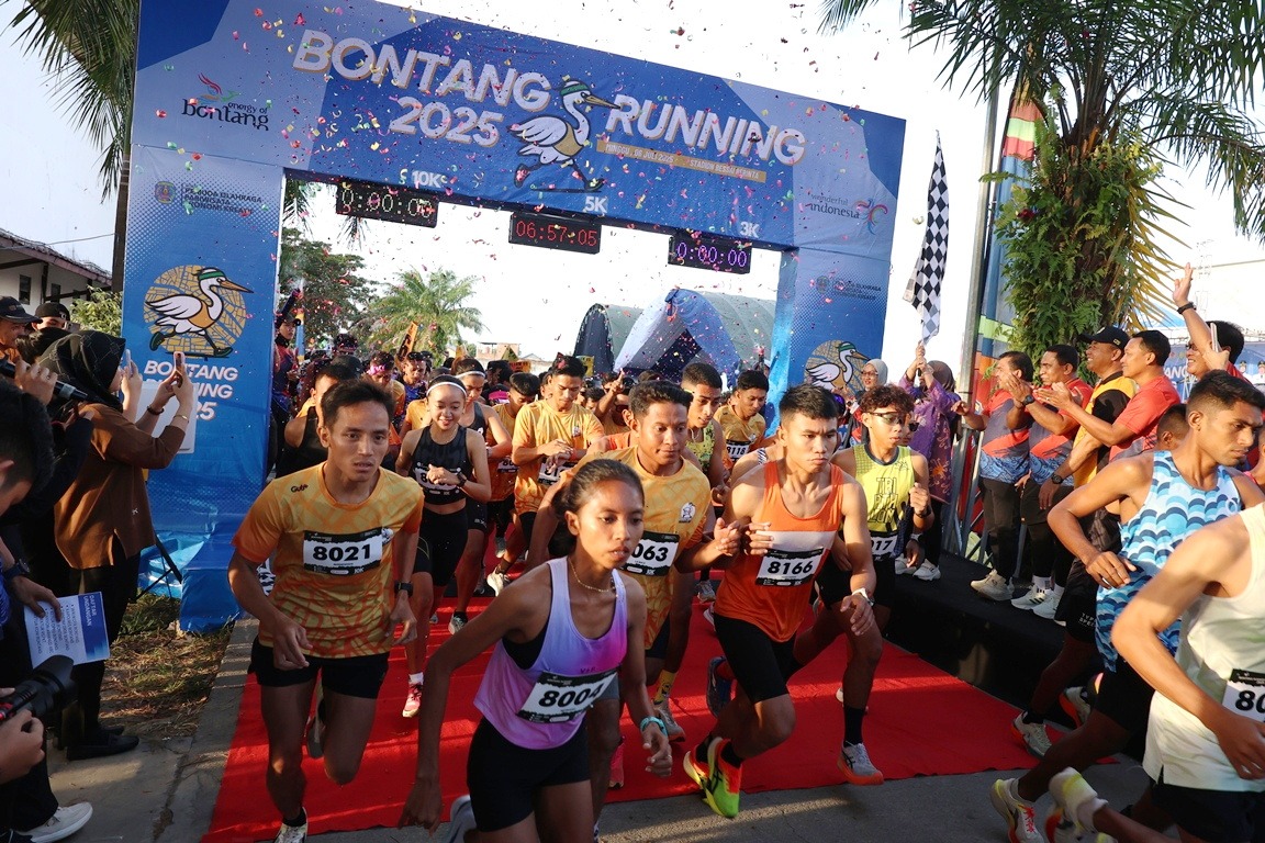 Lebih dari 800 Pelari Semarakkan Bontang Running 2025: Wujud Komitmen Pemkot Tingkatkan Kualitas SDM Melalui Olahraga