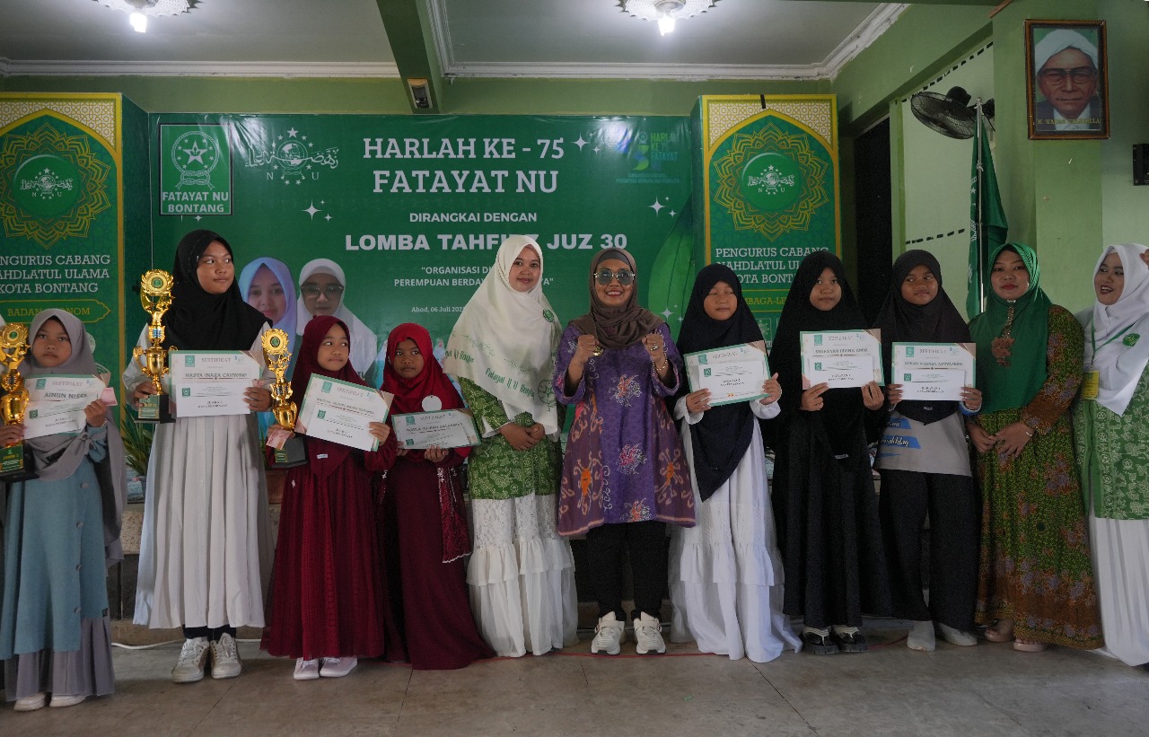 Bunda Neni Bangga: Hafidz Cilik Warnai Harlah ke-75 Fatayat NU
