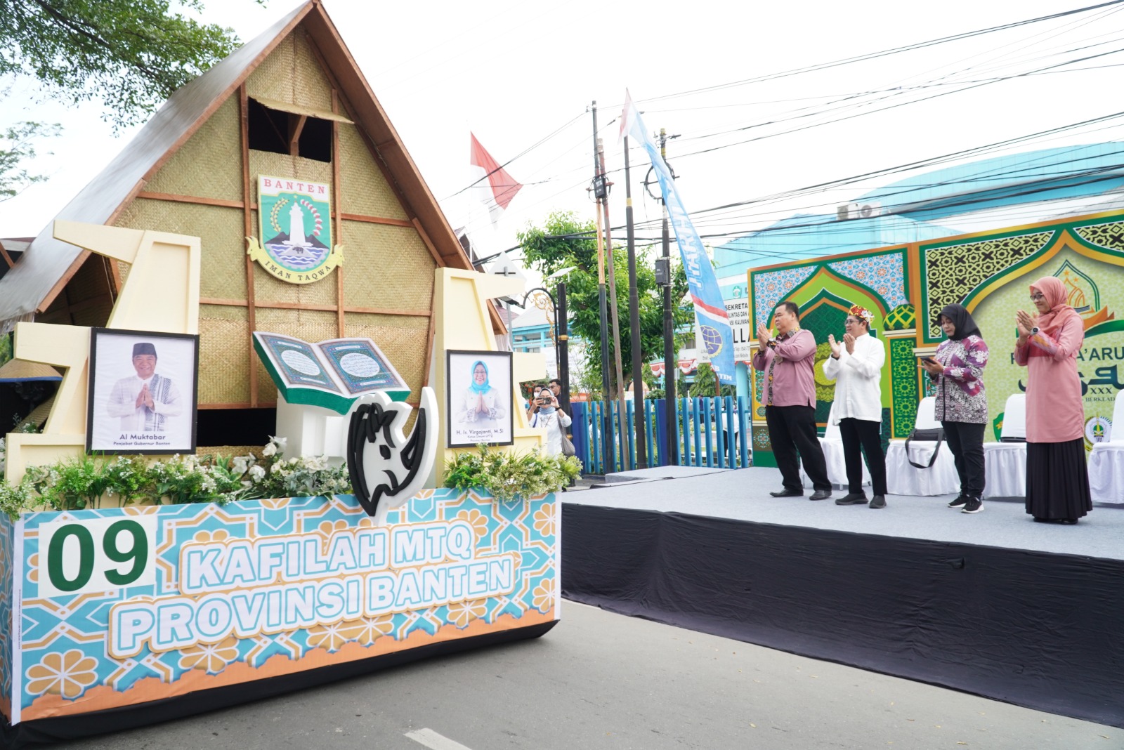Kota Bontang Curi Perhatian dengan Mobil Hias Masjid Terapung di Pawai Ta'aruf MTQ Nasional