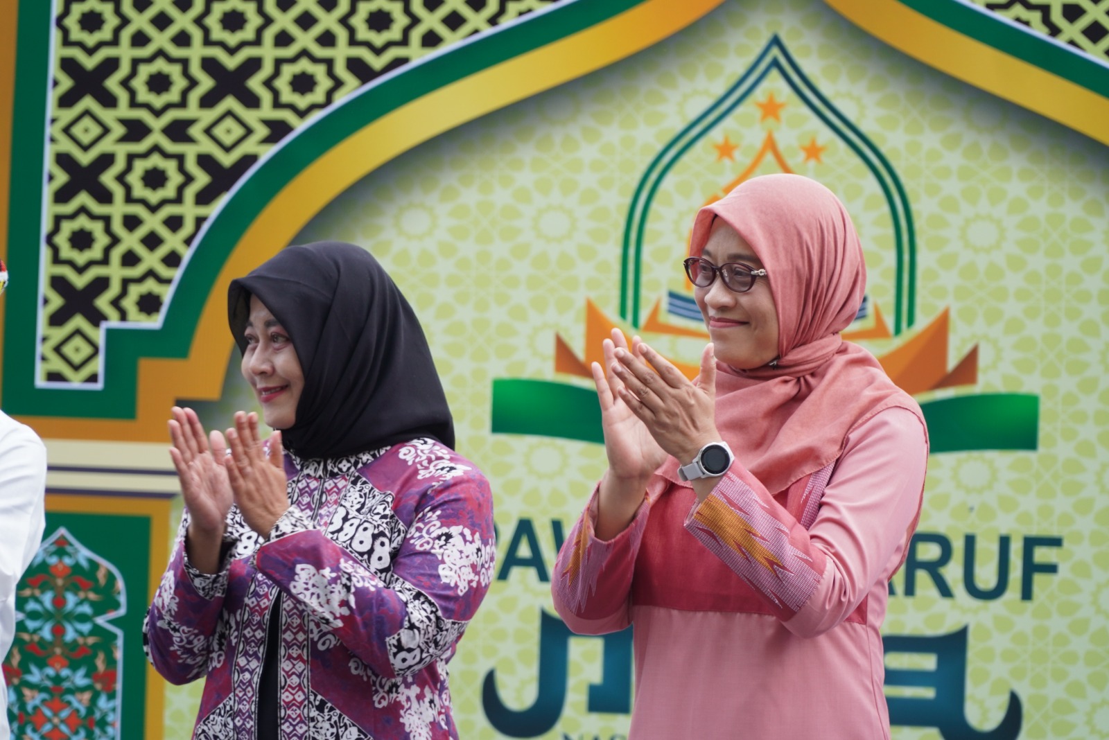 Kota Bontang Curi Perhatian dengan Mobil Hias Masjid Terapung di Pawai Ta'aruf MTQ Nasional