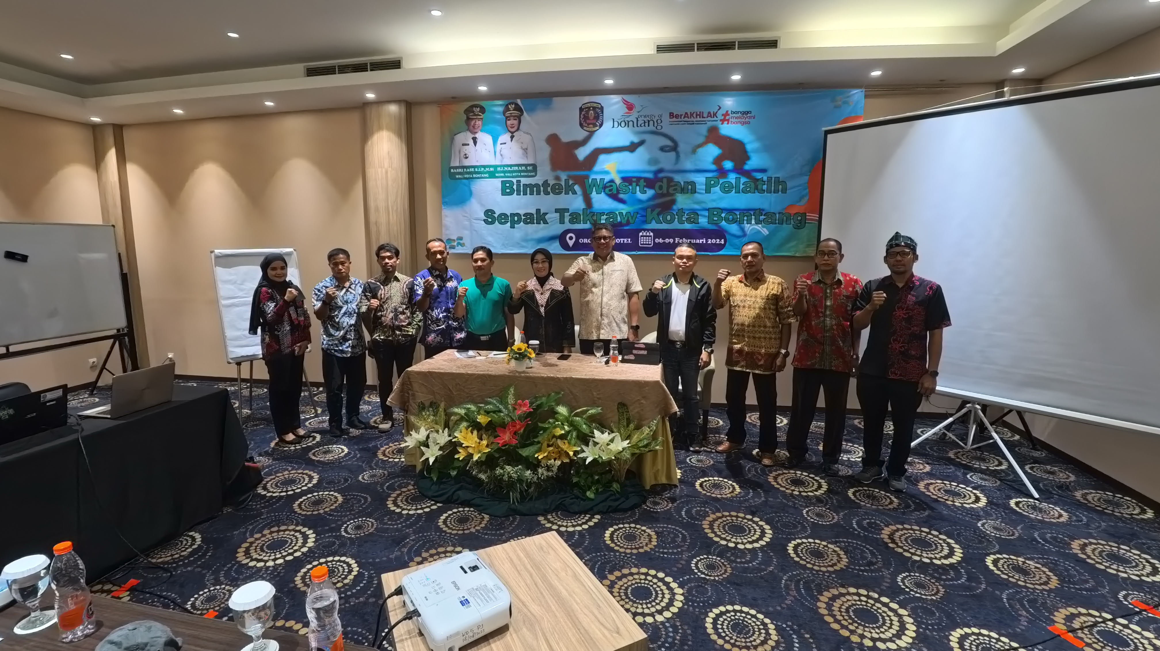 Dukung Peningkatan Olahraga, Walikota Bontang Membuka Bimtek Bagi Wasit dan Pelatih Sepak Takraw Kota Taman