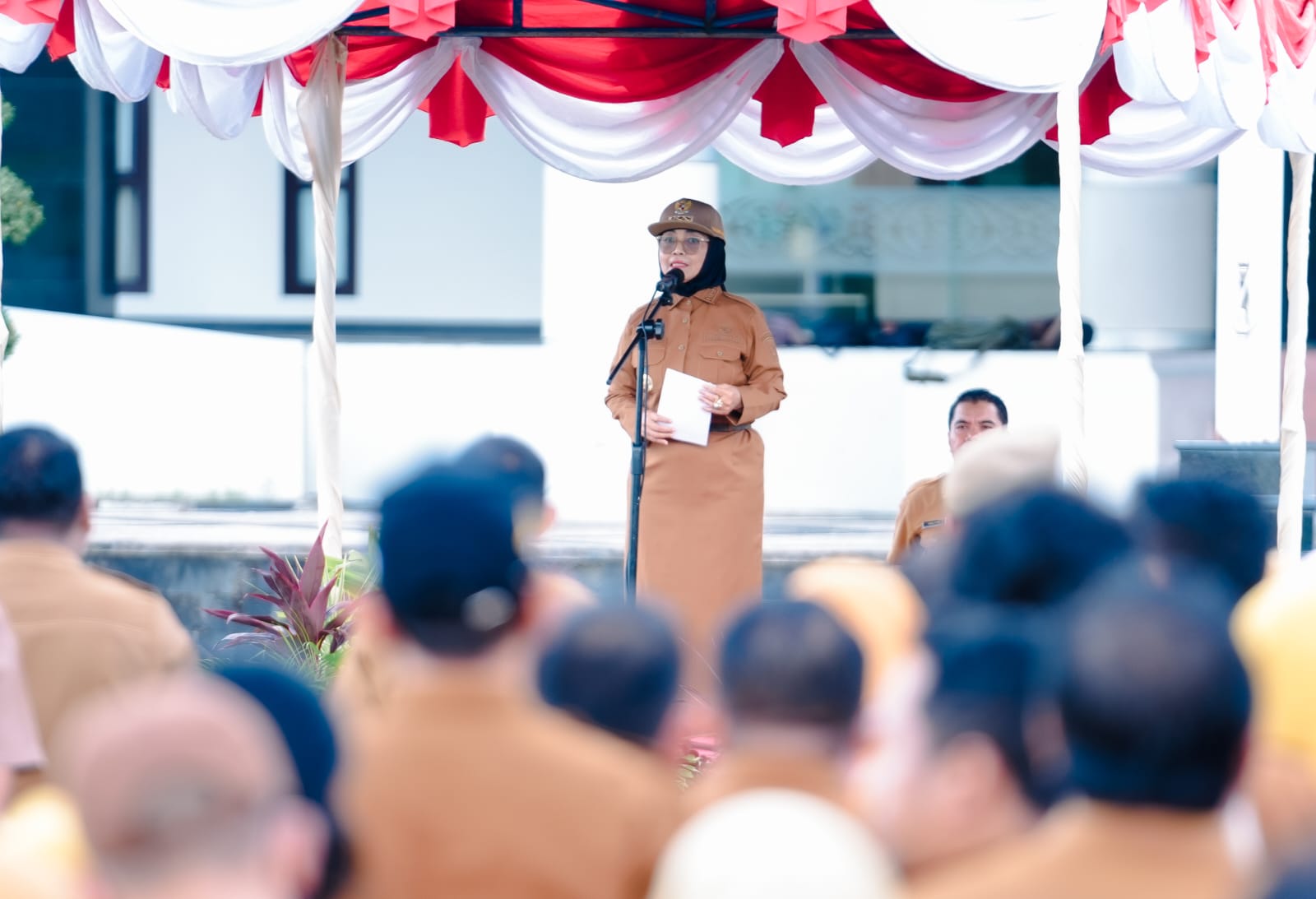 Wali Kota Neni Teken MoU Kuliah Gratis, Siap Tingkatkan SDM Bontang