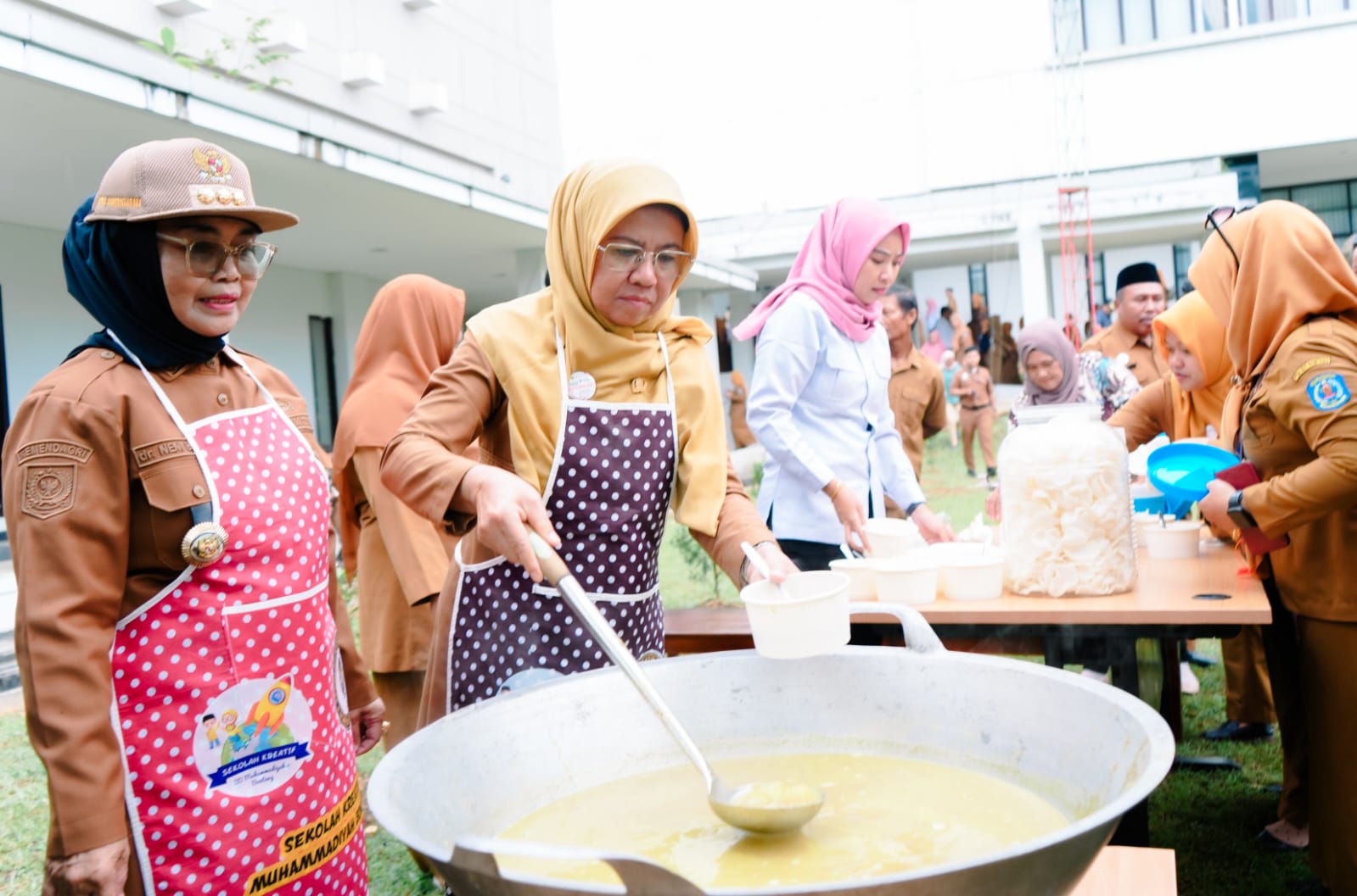 Wali Kota Neni Teken MoU Kuliah Gratis, Siap Tingkatkan SDM Bontang