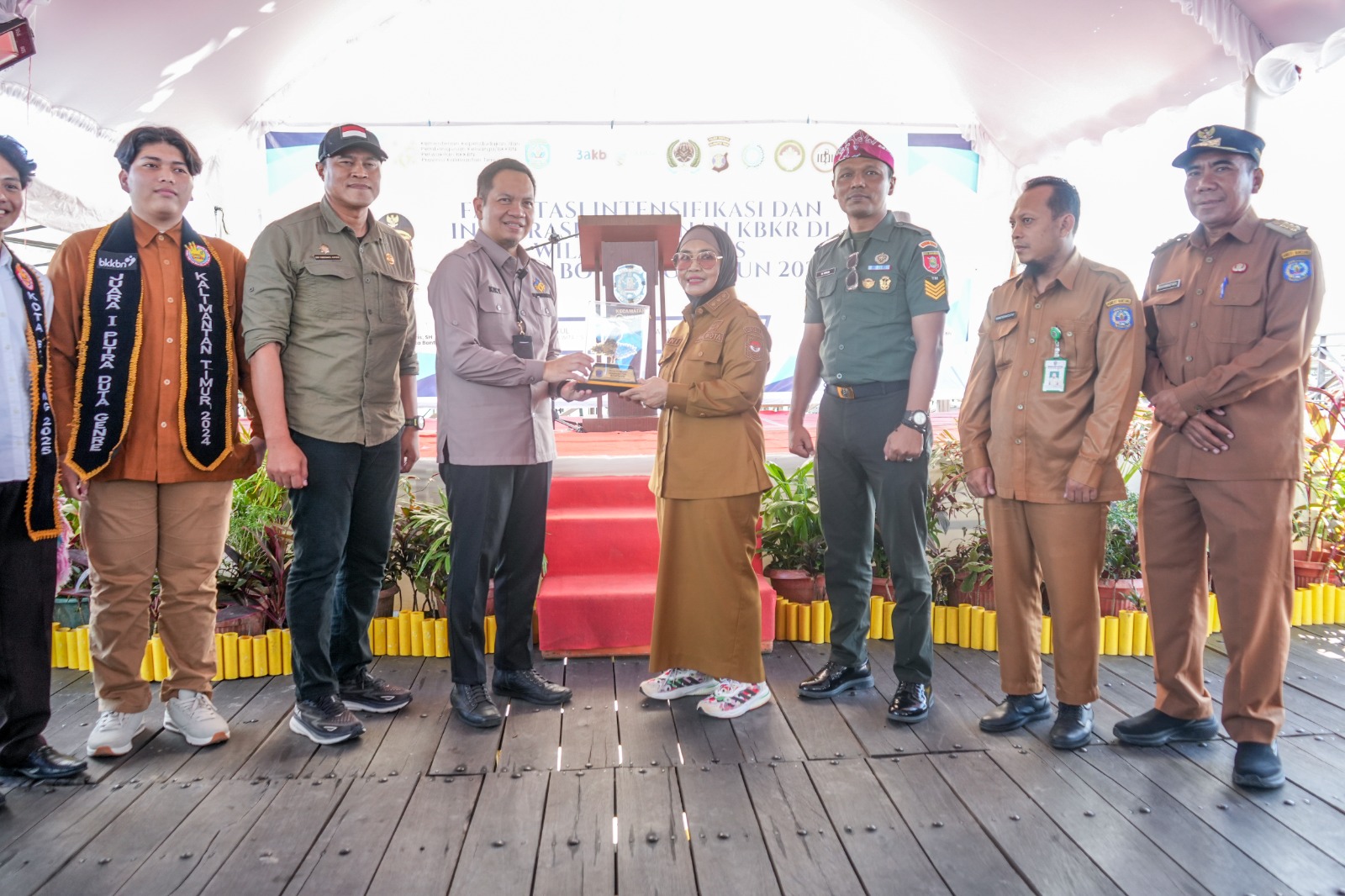 Peringati Harganas ke-32, Bunda Neni Tekankan Pelayanan KB Humanis dan Berkualitas