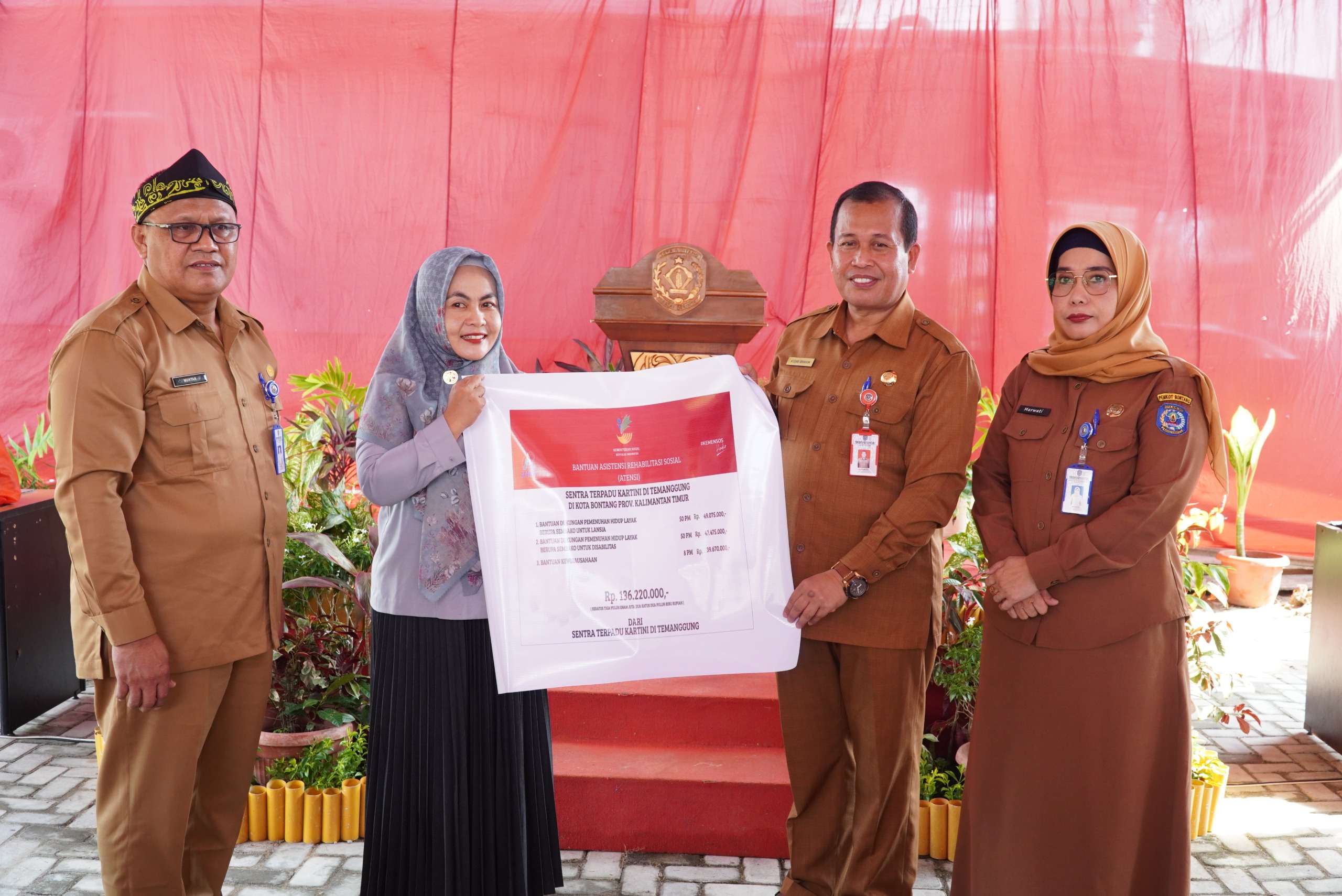 Pemkot Bontang Salurkan Bantuan ATENSI Kemensos untuk Peningkatan Kesejahteraan Masyarakat