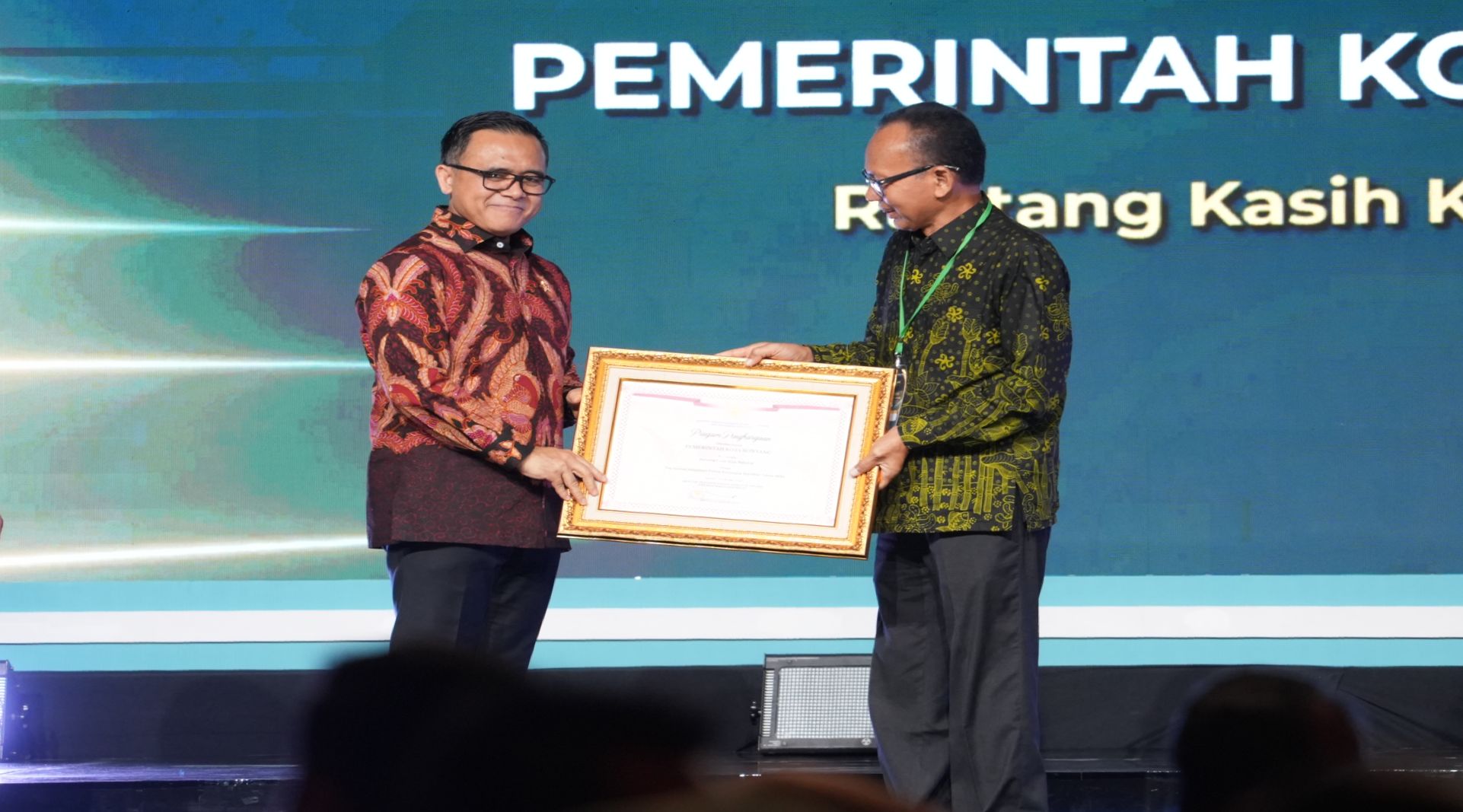 Pemkot Bontang Raih Penghargaan Top Inovasi Pelayanan Publik 2024