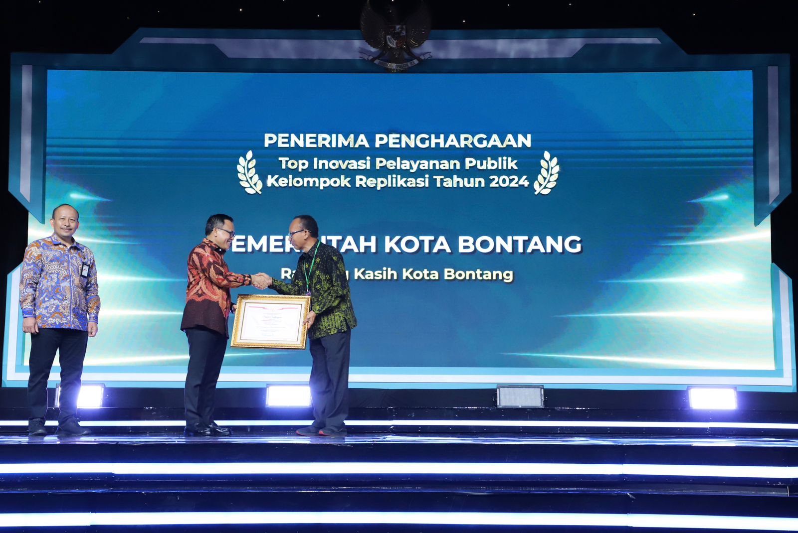Pemkot Bontang Raih Penghargaan Top Inovasi Pelayanan Publik 2024