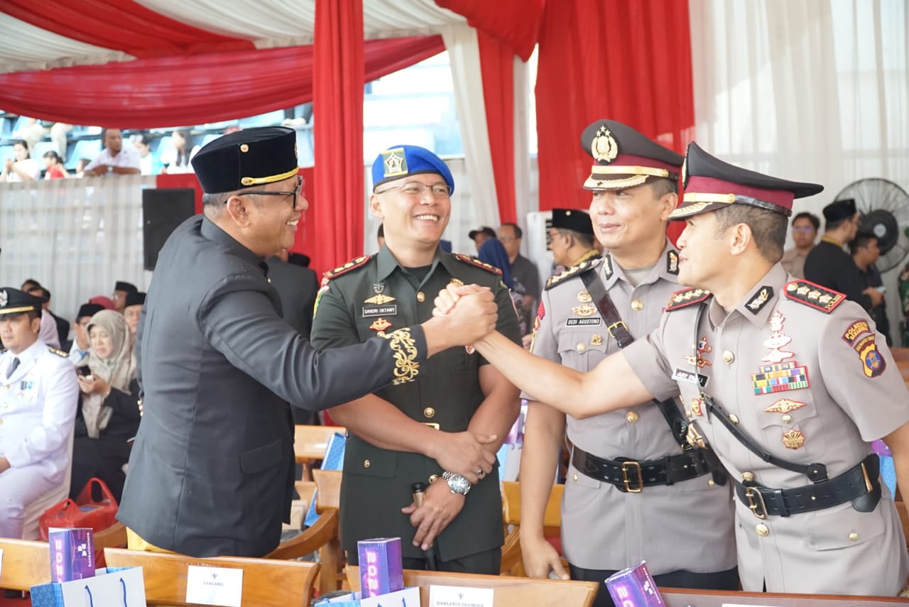 Wali Kota Bontang Hadiri HUT Kaltim ke-67