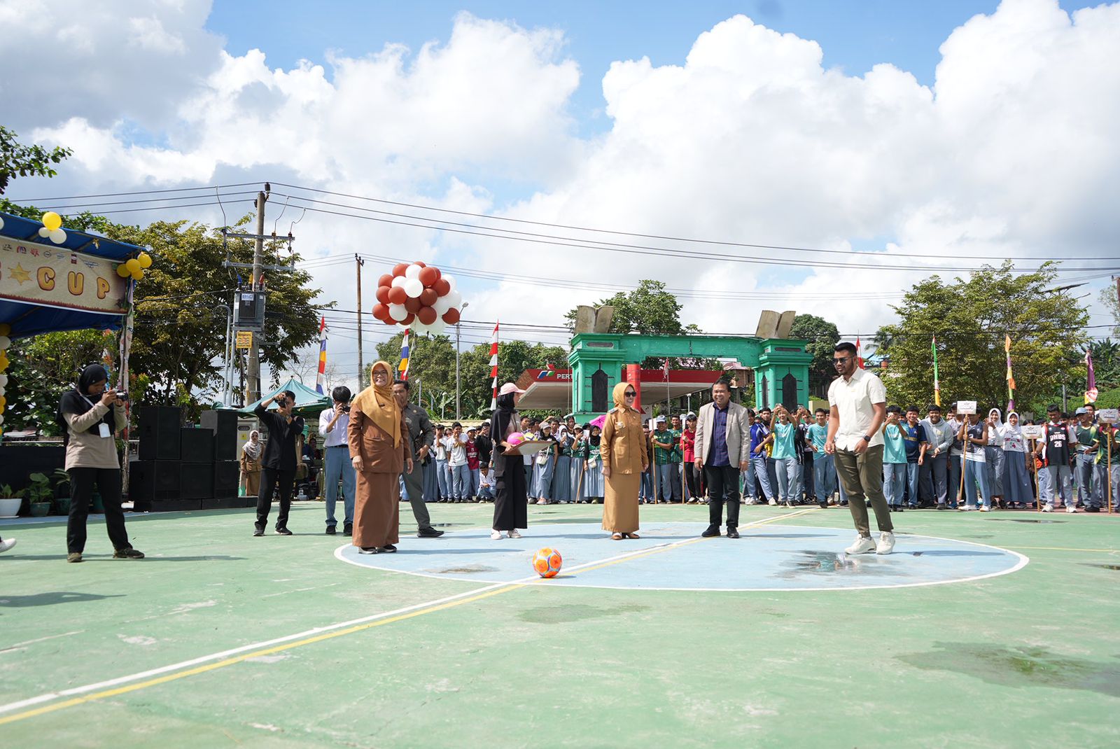 Dukung Ajang Pengembangan Minat Bakat Siswa Di Bidang Olahraga, Wakil Walikota Bontang Resmi Membuka Kegiatan SMANTIG CUP 2024