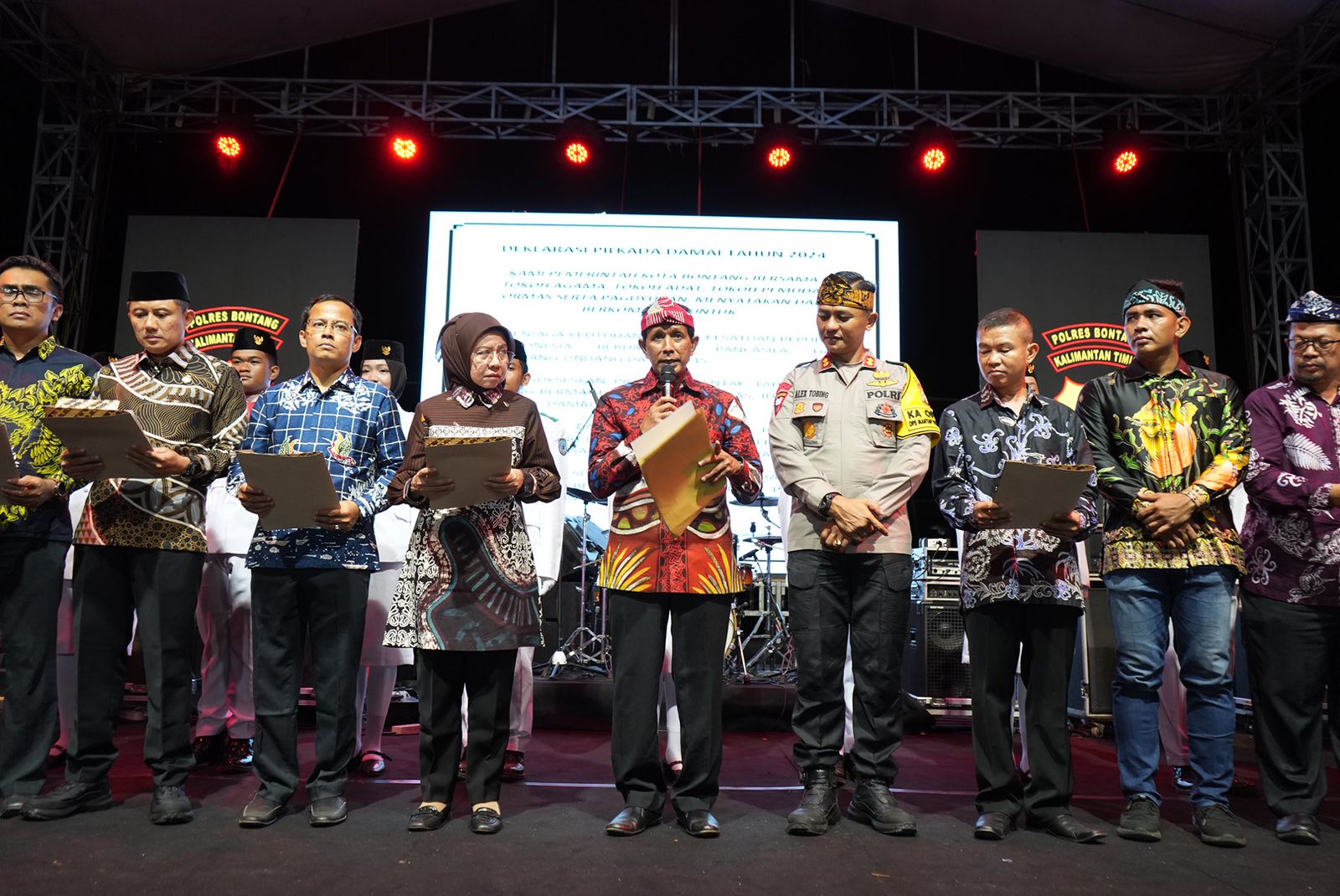 Munawar Pimpin Deklarasi Pilkada Damai di Festival Kebangsaan Bontang