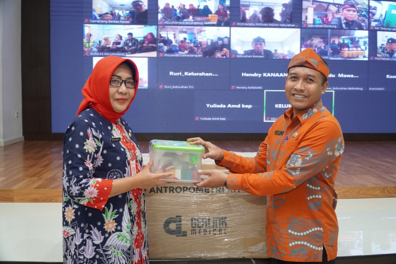 Wawali Najirah Membuka Resmi Kegiatan Operasi Timbang