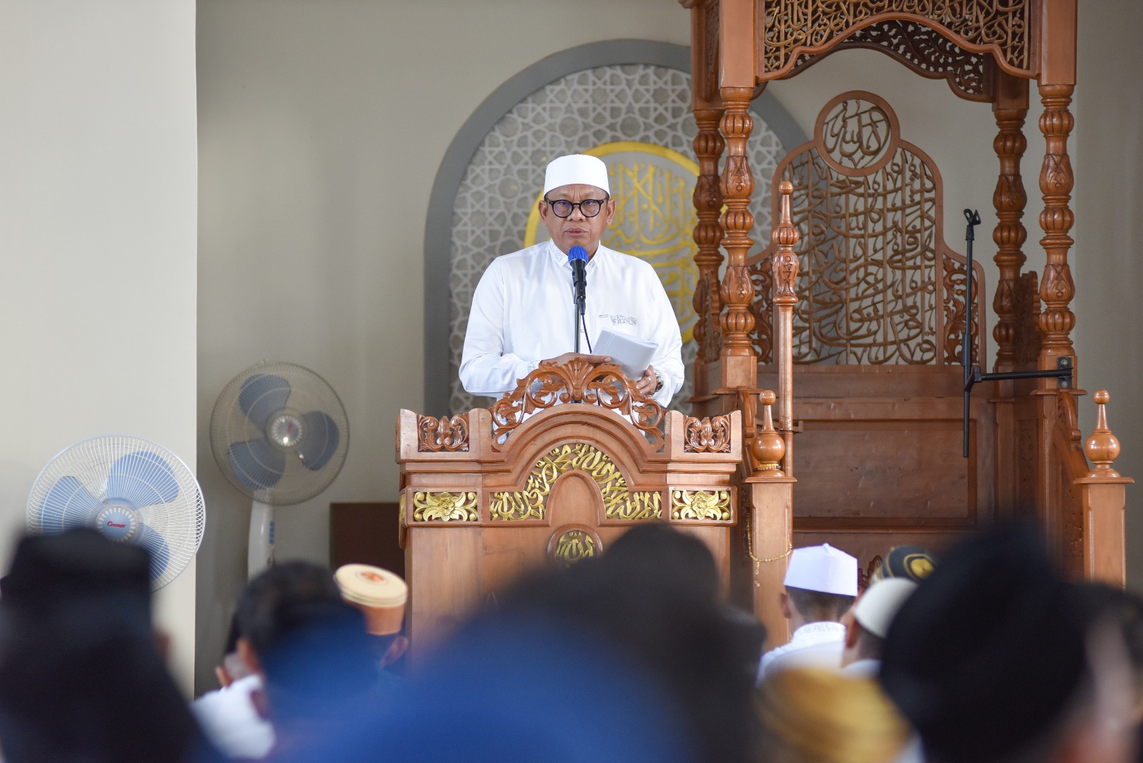 Walikota Bontang Ajak Umat Tingkatkan Keimanan dan Ketaqwaan pada Sholat Idul Fitri di Masjid Terapung Loktuan