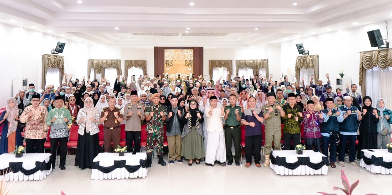 145 Jamaah Haji Kloter 16 Embarkasi Balikpapan Tiba di Bontang, Wali Kota Sambut Langsung