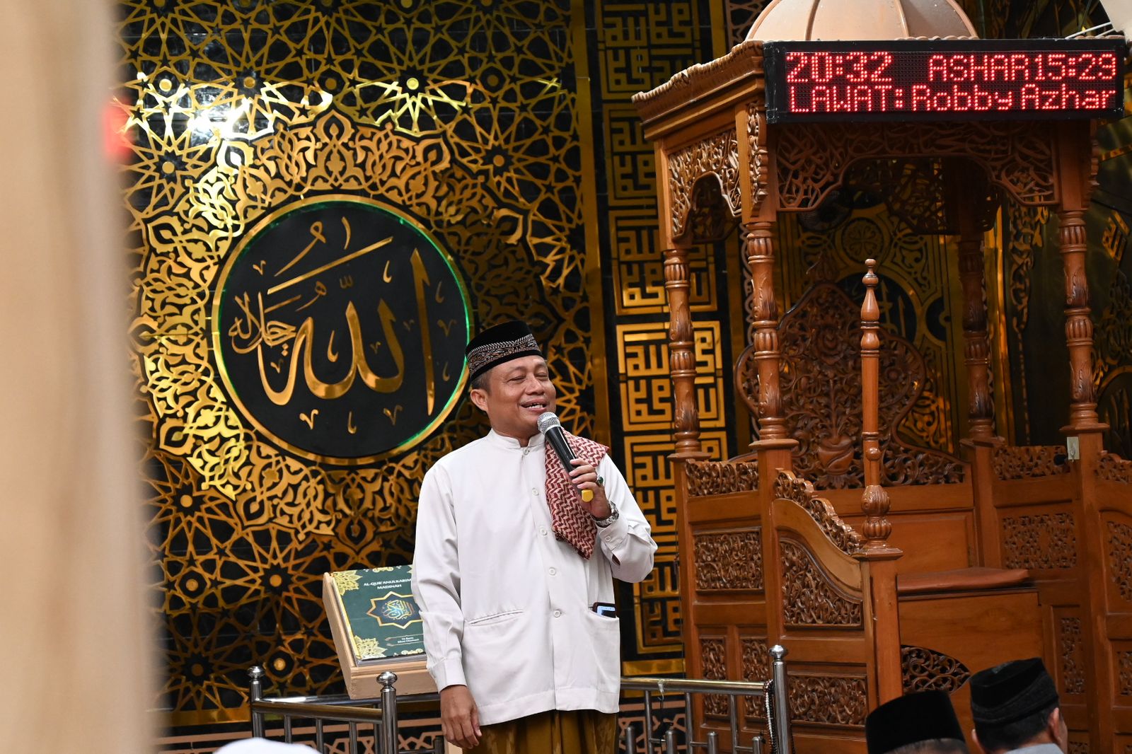 Safari Ramadhan di Tipalayo, Bunda Neni: Menjaga Kebersihan Lingkungan itu termasuk Ibadah