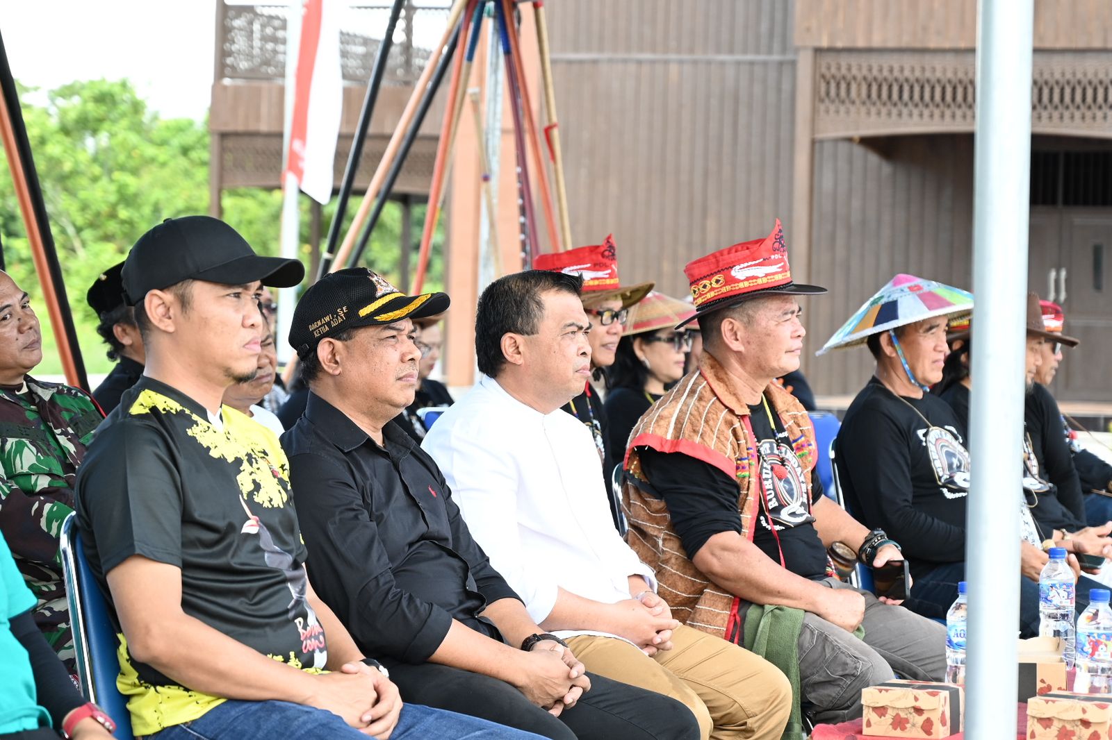 Sinergi Pelestari Sumpit Kaltim di Rumah Adat Guntung, Wawali Agus Haris Penyumpit Pertama