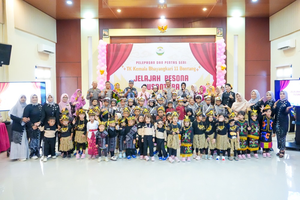 PAUD Terpadu Kemala Bhayangkari Gelar Pelepasan dan Pentas Seni, Neni Komitmen Untuk Peningkatan Kualitas Pendidikan Usia Dini Yang Merata