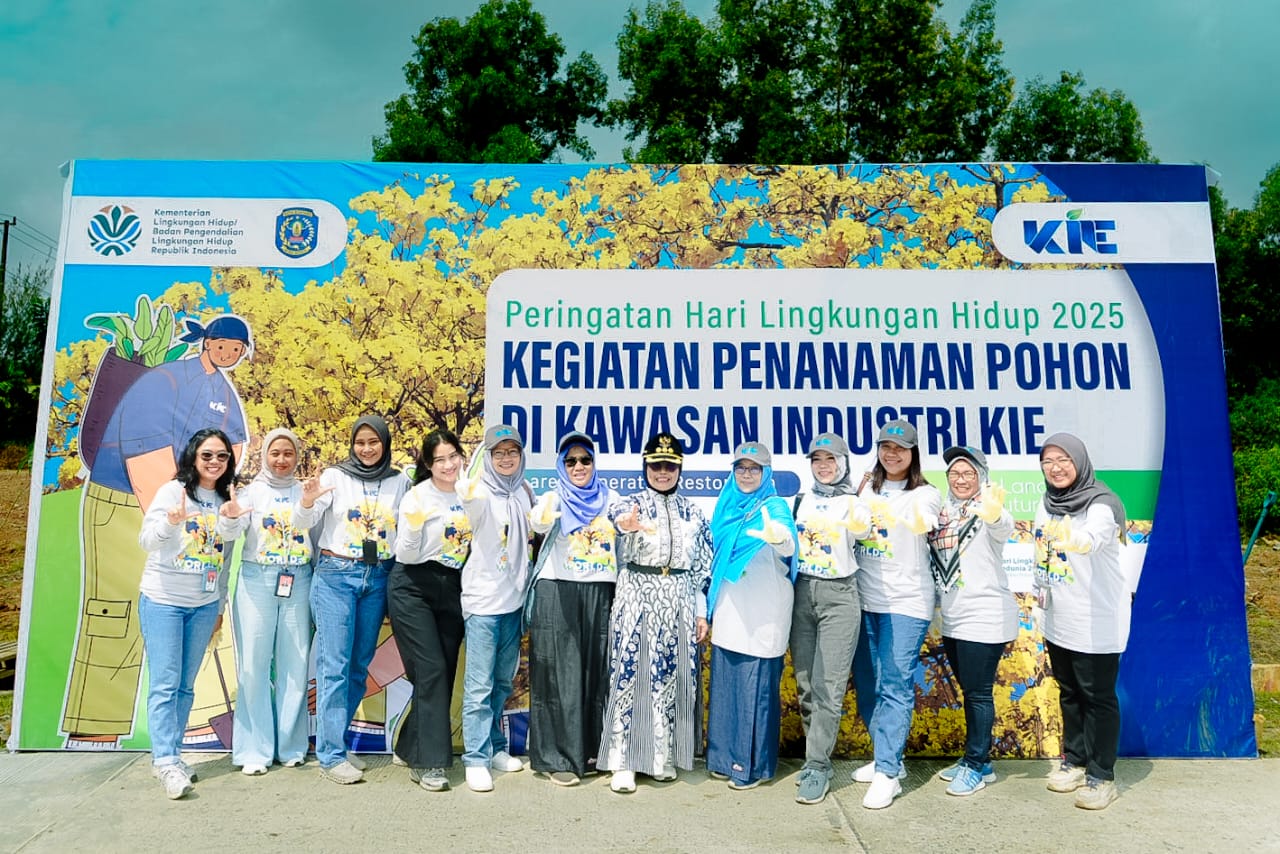 PT KIE Tunjukkan Komitmen Lingkungan Lewat Penanaman Pohon, Walikota Neni Dorong Industri Berkelanjutan