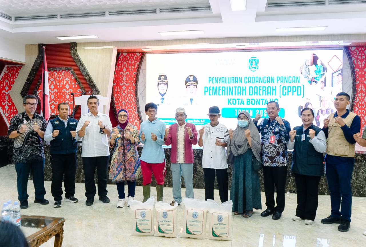 3.000 Warga Bontang Nikmati Bantuan Pangan, Wali Kota Neni: Pemkot Siap Dukung UMKM Tanpa Bunga