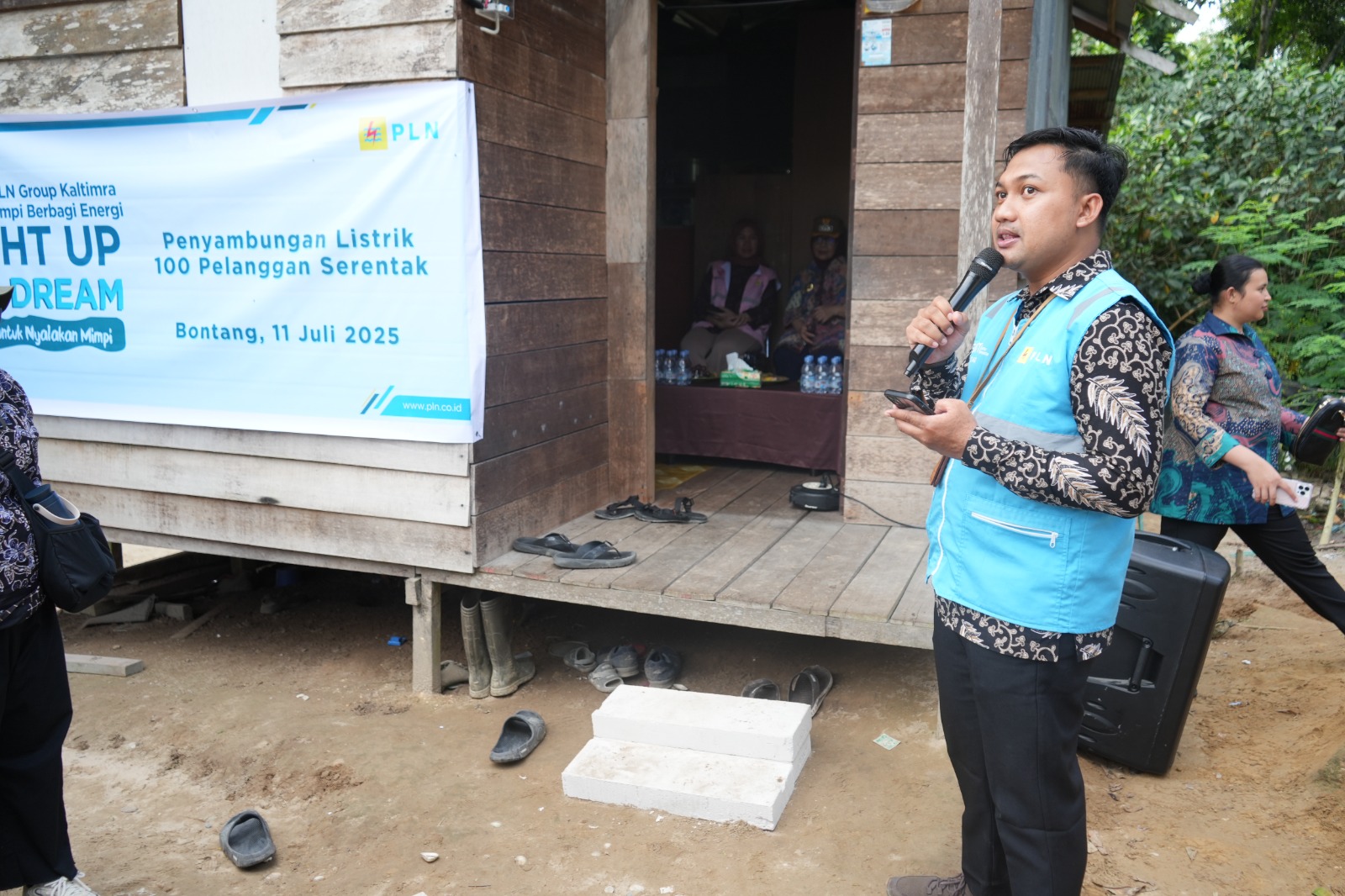 Pagung Terang: Bareng PLN Group Kaltimtra, Pemkot Nyalakan Mimpi Warga Kurang Mampu