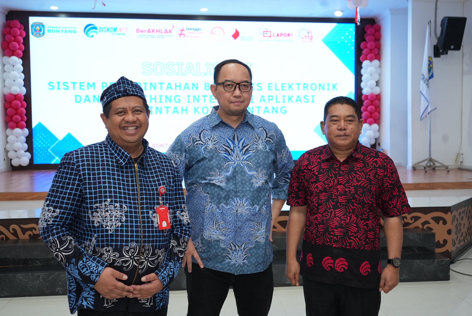 Kominfo Kota Bontang  Sosialisasi SPBE, Wawali Bareng OPD Tandatangani Aksi Perubahan Strategi Integrasi Aplikasi Pemkot